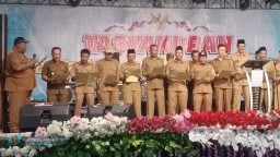Diperpanjang Dua Tahun Kepala Desa Se Kabupaten Lamongan Gelar Tasyakuran