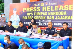 Operasi Tumpas Narkoba Semeru 2024, Polres Gresik Berhasil Amankan 39 Tersangka Pengedar Sabu dan Okerbaya