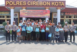 Jumat Curhat dan Baksos Kapolres Cirebon Kota: Wujud Nyata Polri Hadir untuk Masyarakat