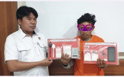 Satresnarkoba Polres Pelabuhan Tanjung Perak Ungkap Peredaran Narkotika Jenis Shabu dan Pil Ekstasi.