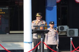Kapolres Majalengka Pimpin Apel Bersama Peringati Hari Jadi ke-76 Polwan RI
