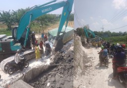 Jembatan Darurat Dibangun Asal-asalan, Banyak Mobil Terjebak di Proyek Pembangunan Jembatan Dandu