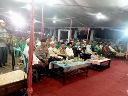 Polres Probolinggo Sampaikan Pesan Kamtibmas Saat Hadiri Haul KH. Syafhan