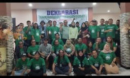 Relawan Seniman Dangdut Dukung H. Ghofur-Firosya di Pilbup Lamongan