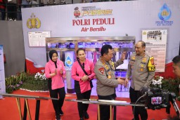 Kapolri Resmikan Bangunan Sumur Bor dan Filtrasi Air Bersih Layak Minum Di Wilayah Kalimantan Barat