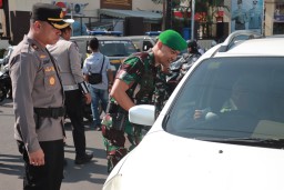 Ops Zebra Semeru 2024 Polres Jember Bersama Forkopimda Sosialisasikan Keselamatan Berlalu Lintas