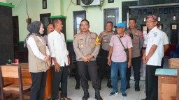 Jaga Kondusifitas Kamtibmas Pilkada 2024 Polres Probolinggo Kota Terjunkan Polisi RW