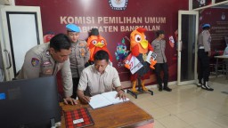 Amankan Pilkada 2024: Polres Bangkalan Perketat Patroli di KPU dan Bawaslu
