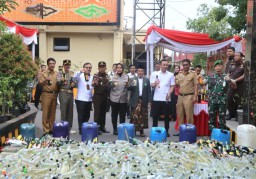 Polresta Cirebon Musnahkan Miras Hasil KRYD dan Tipiring