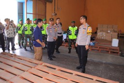 Pastikan Keamanan Logistik Pilkada 2024, Kapolres Ngawi Cek Gudang KPUD