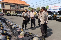 Polda Jatim Cek Kendaraan dan Almatsus di Polres Bojonegoro