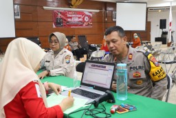 Sambut HUT Ke-73 Humas Polri, Polres Pelabuhan Tanjung Perak Gelar Donor Darah