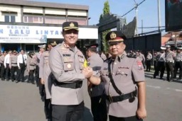 Polres Lamongan Gelar Upacara Serah Terima Jabatan di Lingkungan Polres Lamongan