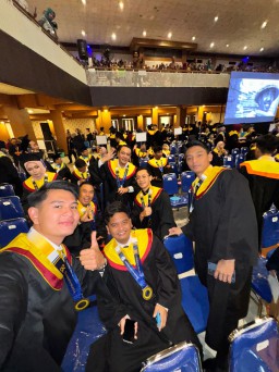 Lulus S2 Ilmu Kepolisian, Prof.Oscarius Disahkan Kampus Bergengsi Unair dengan Predikat Cumlaude
