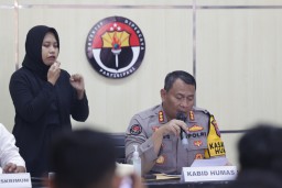 Polda Jatim Amankan 12 Orang Diduga Terlibat Pesta Sex di Kota Batu
