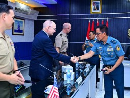 TNI AL Terima Kunjungan Kerja CNA Dan TIM ODC US Di Cilangkap.
