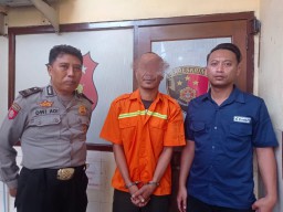 Polsek Semampir Amankan Seorang Pengedar Sabu Asal Semut Baru Surabaya.