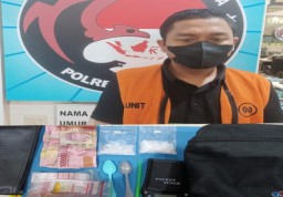 Satresnarkoba Polrestabes Surabaya Bongkar Peredaran Sabu, Sita 22 Gram Barang Bukti