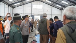 Wakapolres Cirebon Kota Bersama Forkopimda Lakukan Peninjauan Sorlip Surat Suara di Gudang KPU