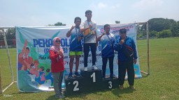 Harumkan SMPN 2 Peterongan, Ferdyansyah Sabet Medali di POPKAB 2024