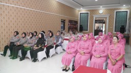 Polres Cirebon Kota Gelar Kegiatan Pembekalan Psikologi bagi Polwan, ASN Wanita dan Bhayangkari