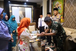 Fokopimda Jombang Datangi Kediaman Ke 2 Paslon, Pasca Pemungutan Suara Pilkada 2024