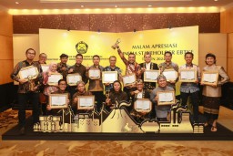 Jelang Nataru, PLN Raih 42 Penghargaan atas Komitmen Energi Hijau