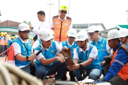 PLN Gelar Apel Siaga Kerahkan 5.027 Personel, Amankan Pasokan Listrik Nataru 2024 - 2025 di Jatim