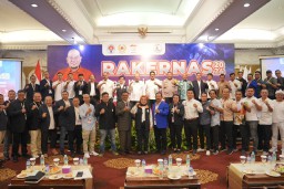 Ketua Umum PB Muaythai Indonesia AA LaNyalla Mahmud Mattalitti Selasa, 3 Desember 2024