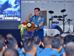 AAL MENDIDIK DENGAN HATI, MEMBIMBING DENGAN INTEGRITAS UNTUK LAHIRKAN PEMIMPIN MARITIM MASA DEPAN