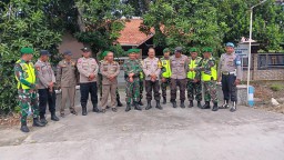 Polsek Karangbinangun Berikan Pengamanan kegiatan Natal thn 2024 di Gereja GKI Windu