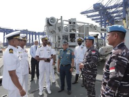 TIBA DI SRILANKA, SATGAS MTF TNI KONGA XXVIII-P DISAMBUT DUBES LBBP RI SRILANKA DAN MALAWEDA