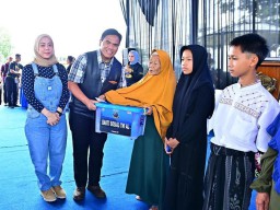 PEDULI TERHADAP SESAMA, KASAL BERSAMA PIMPINAN KOTAMA WILAYAH JAKARTA LAKSANAKAN BAKTI SOSIAL DI WILAYAH BOGOR