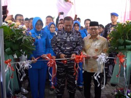Merajut Kepedulian dan Kebersamaan: Pomal TNI AL Gelar Baksos dan Resmikan Masjid Katijah di Cirebon