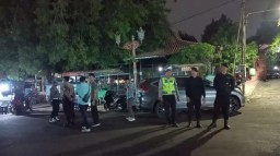 Patroli Mobile Polres Cirebon Kota: Jaga Kondusivitas Pasca Pilkada di Tahun Politik