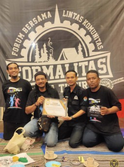 Dulinan Keliling Alas (DULKELAS): Wadah Belajar Anak untuk Lepas dari Ketergantungan Gadget