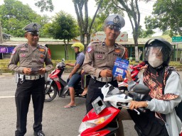 Polres Magetan Ajak Masyarakat Tingkatkan Kesadaran Berlalu Lintas Melalui Public Address