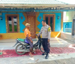 Lewat sambang Bhabinkamtbmas Polsek gunung jati Polres Cirebon Kota wujudkan Kamtibmas pasca Pilkada.