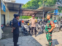 Cooling system Bhabinkamtibmas Drajat Polsek kesambi Polres Cirebon Kota binluh Satpam