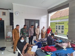 Desa Babakangebang Gelar Donor Darah, Terkumpul Puluhan Labu