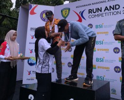 Personel Polres Lamongan Raih Dua Medali Kejurnas UNY Open Run and Jump Competition