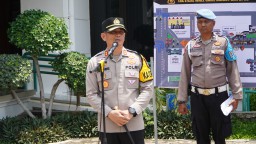 Polres Cirebon Kota Gelar Apel Pratugas Jelang Aksi Unjuk Rasa Mahasiswa Cipayung di DPRD