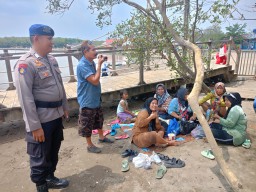 Sat Polairud Polres Cirebon Kota Amankan Wisata Bahari Kejawanan