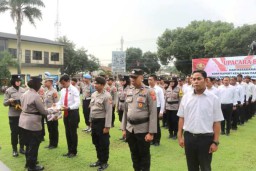 70 Anggota Polresta Cirebon Raih Penghargaan, Salah Satunya Kenaikan Pangkat Pengabdian