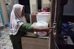 Sambut Ramadan, PLN Berhasil Nyalakan Listrik 24 Jam untuk Lima Pulau di Maluku