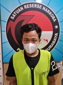 FAA Ditangkap Polisi, Diduga  Edarkan10 Gram Sabu, Polisi Buru Bandar