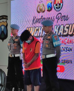 Tragis! Pria di Surabaya Habisi Nyawa Ayah Kandung karena Dendam Lama