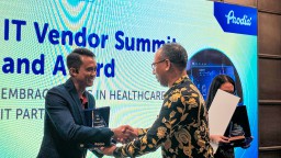PLN Icon Plus Raih Penghargaan Best Services & Support Category di IT Vendor Summit and Award Prodia 2025