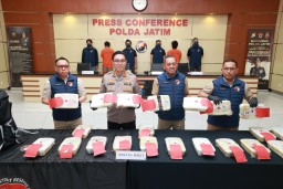 Polda Jatim Bongkar Jaringan Narkoba Internasional, 21 Kg Sabu Senilai Rp22 Miliar Disita