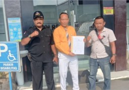 Koordinator Wartawan dan LSM Resmi Laporkan Unggahan Video Mubin ke Polres Lamongan